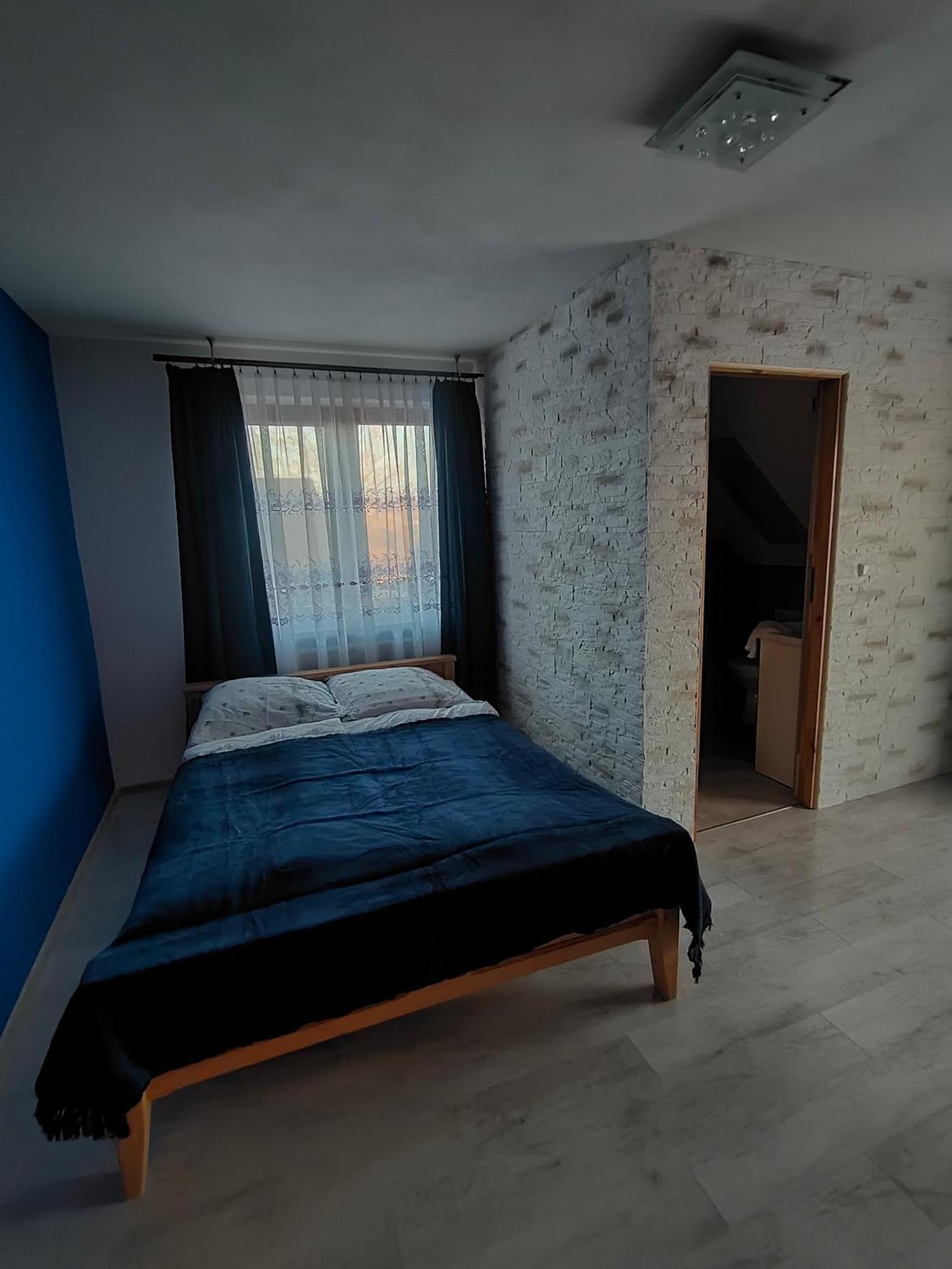 Pokoje U Mrugaly Czerwienne Habitación foto