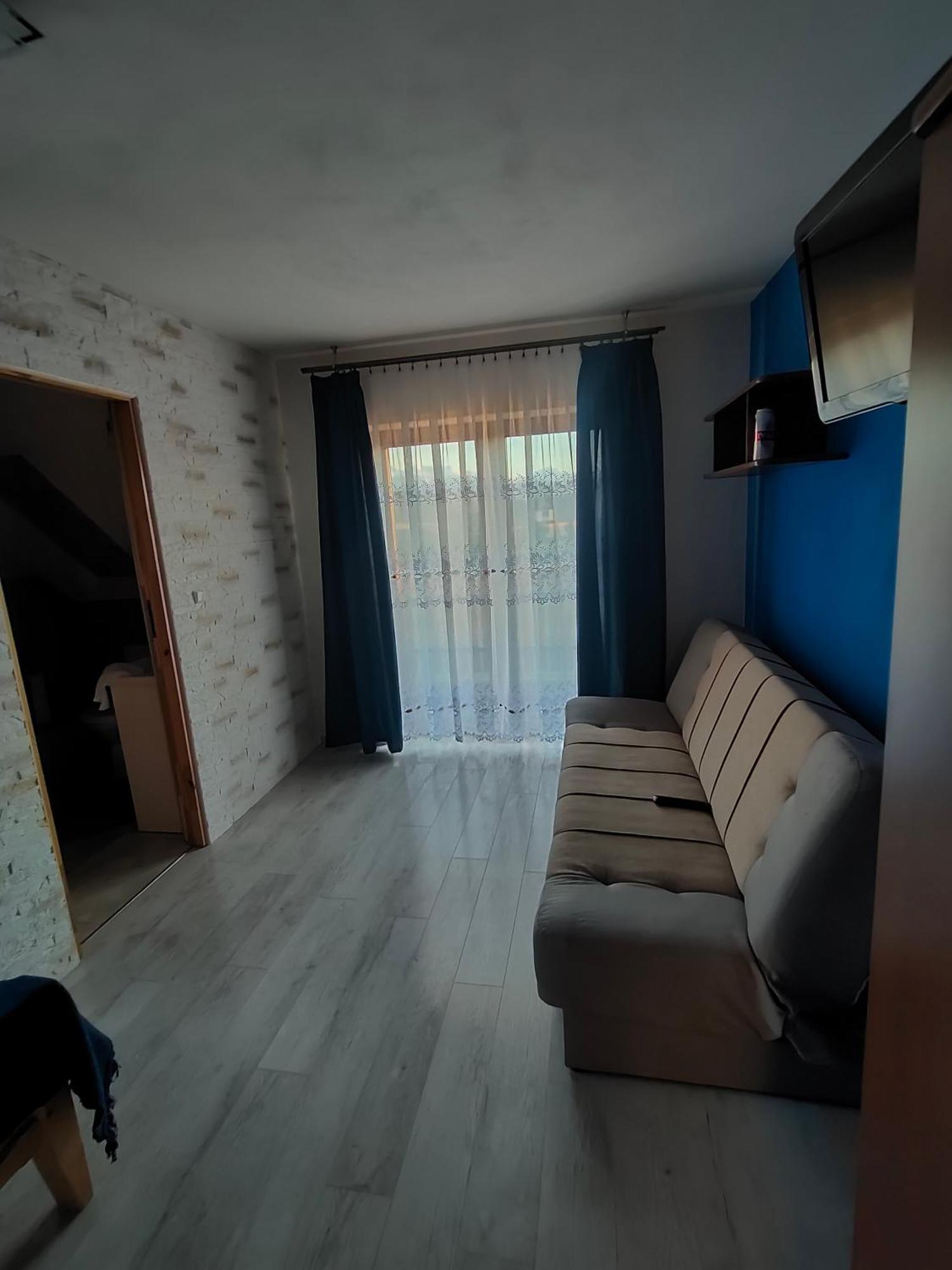 Pokoje U Mrugaly Czerwienne Habitación foto