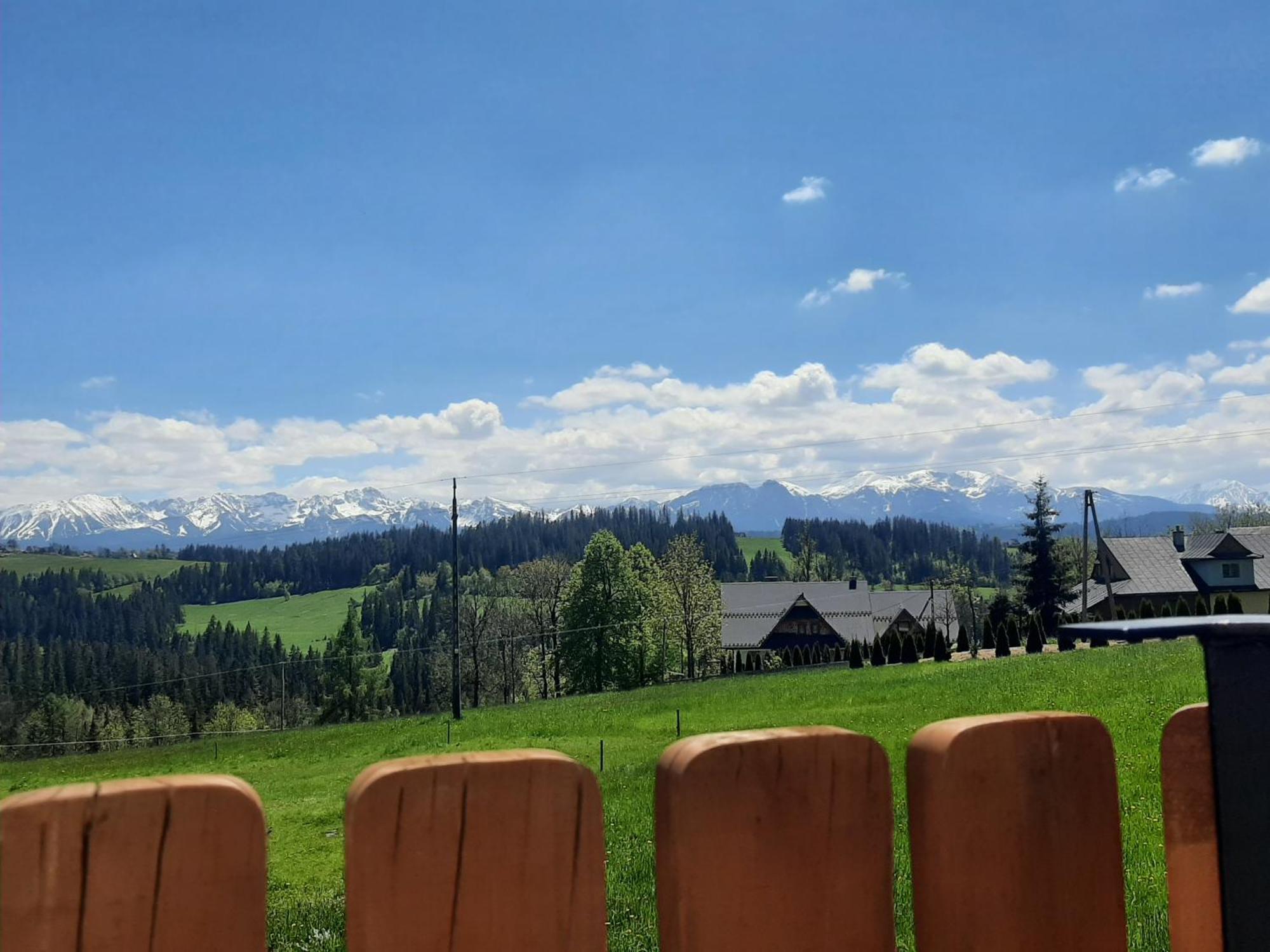 Pokoje U Mrugaly Czerwienne Habitación foto